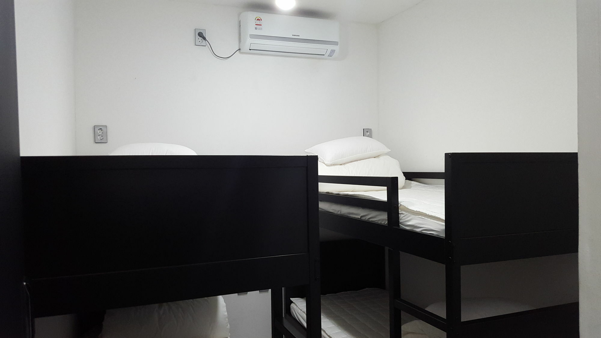 Amazon Guesthouse Сеул Экстерьер фото