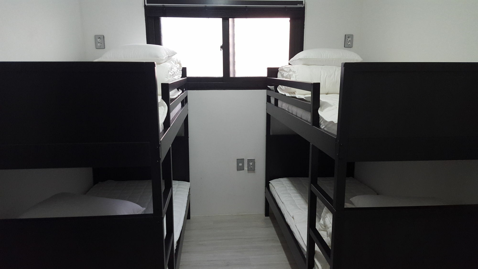 Amazon Guesthouse Сеул Экстерьер фото